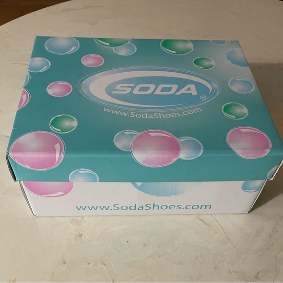 NWB Chunky Bone Heeled Penny Loafers - Picture 6 of 10